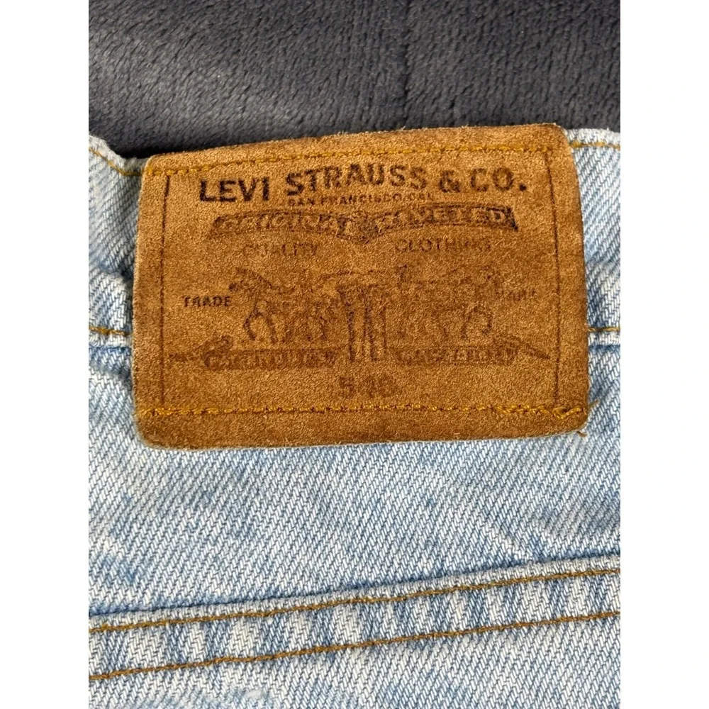 Vintage Levis 540 Relaxed Fit Jeans Mens 36x32 Light Wash Blue Made in USA Denim